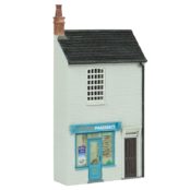 Bachmann Branchline 44-0140 Low Relief Lucston Pharmacy (OO Gauge)