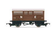 Hornby Railroad R60052 LNER Cattle Wagon - 156874 - Era 3 (OO Gauge)