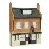 Bachmann Branchline 44-0208 Low Relief Dacre Arms Pub (OO Gauge)