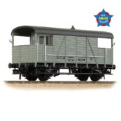 Bachmann Branchline 38-917 SE&CR 25T 'Dance Hall' Brake Van BR Grey (Early) (OO Gauge)