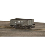 Peco NR-5003M 5 Plank Wagon In LMS Grey (N Gauge)