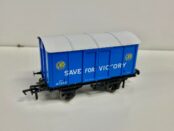 Rapido Trains 908010 GWR Dia. V6 'Iron Mink' van 47305 in GWR blue 'Salvage - Save for Victory' (OO Gauge)