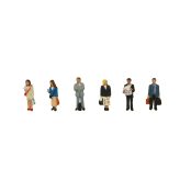 Graham Farish 379-304 Station Passengers Standing (N Gauge)