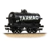 Bachmann Branchline 37-689 14T Tank Wagon 'Tarmac' Black (OO Gauge)