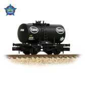 Graham Farish 378-005A 20T Anchor-Mounted Tank Wagon 'Esso' Black (N Gauge)